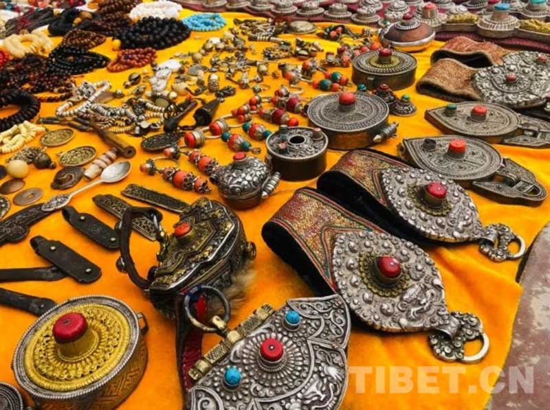 དཀར་མཛེས་རྫོང་གིས་རྒྱལ་ཡོངས་ཀྱི་བོད་བཟོའི་གནའ་རྫས་ཁྲོམ་ར་ཆེ་ཤོས་གཏོད་རྒྱུའི་སེམས་ཐག་བཅད་པ། 