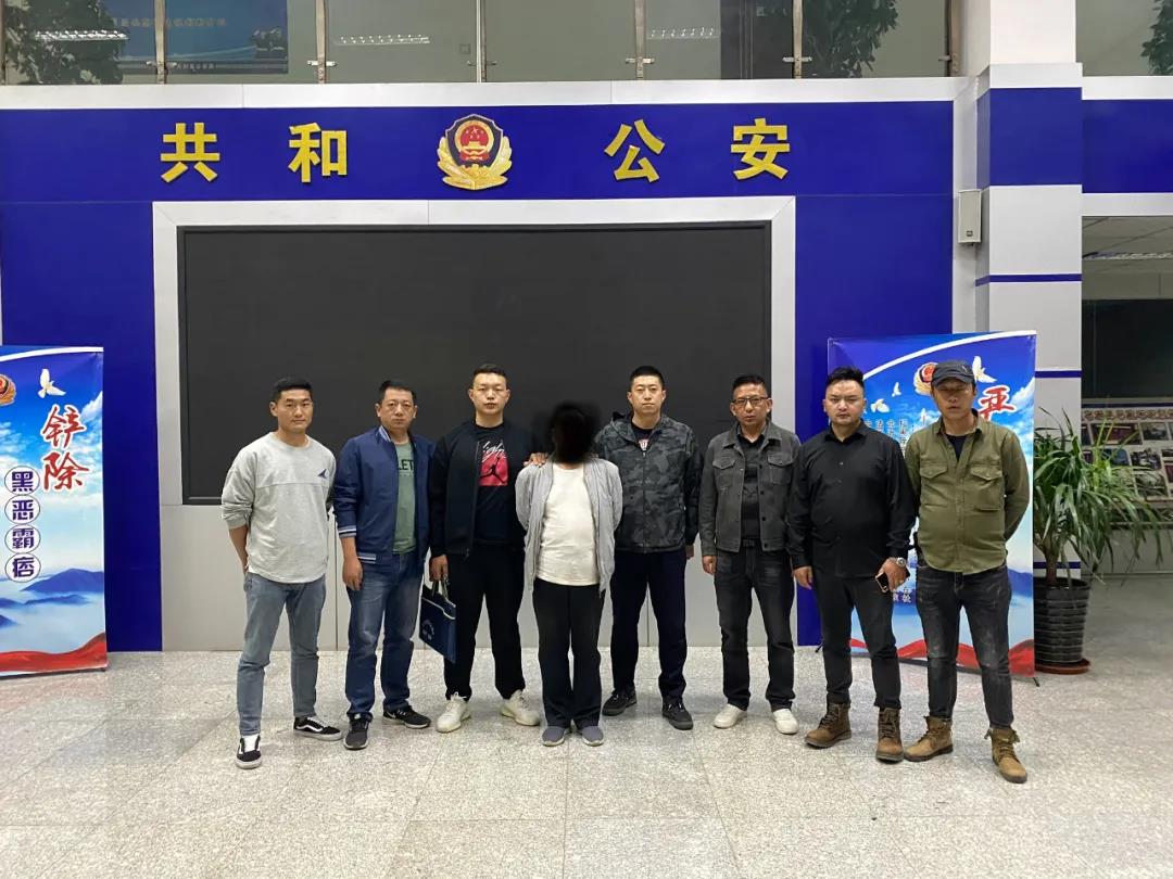 རྒྱལ་བཟང་བསོད་ནམས་དར་རྒྱས་དམར་གསོད་གཏོང་མཁན་གྲས་ཀྱི་དོགས་ཡོད་ཉེས་ཅན་པ་གཅིག་འཛིན་བཟུང་བྱས་པ། 