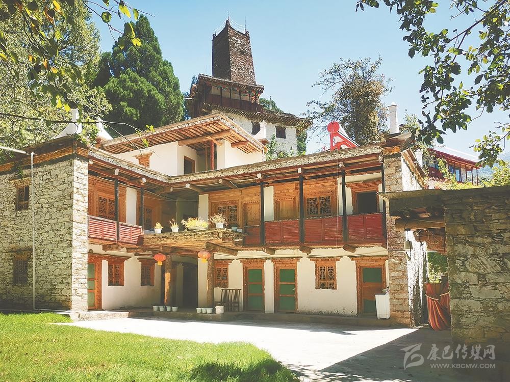ཁང་རྙིང་དང་ཁང་གསར་ལས་འཕྲོས་པའི་འགྱུར་ལྡོག