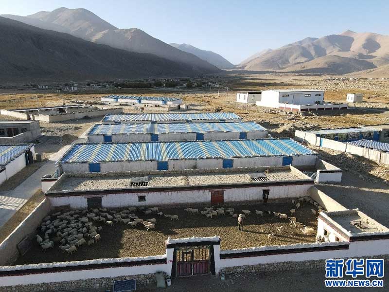 ཇོ་རིའི་འདབས་ཀྱི་རྫོང་ཚོ་གྲོང་ཚོའི་འཚོ་བ་གསར་པ།