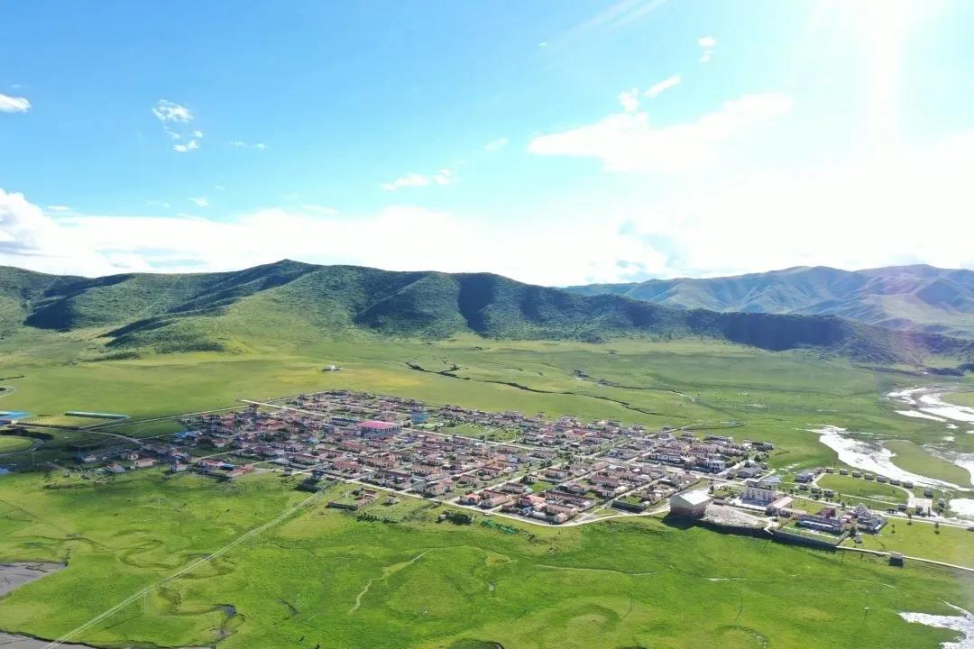 རང་གི་ལག་བཟོར་བརྟེན་ནས་འབྱོར་ཕྱུག་དར་བའི་ལམ་དུ་བསྐྱོད་པ།