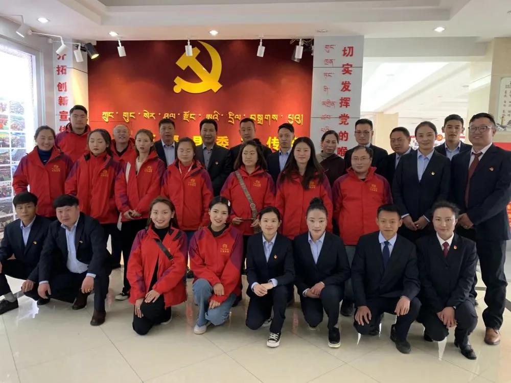 སེར་ཤུལ་གྱི་དུས་རབས་གསར་པའི་བསམ་བློའི་དྲིལ་བསྒྲགས་ལས་དོན་སྐོར།