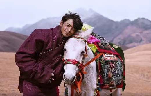 བསྟན་འཛིན་གྱི་ཕ་ཡུལ་ལི་ཐང་དྲ་ཐོག་ཏུ་གྲགས་པ། 