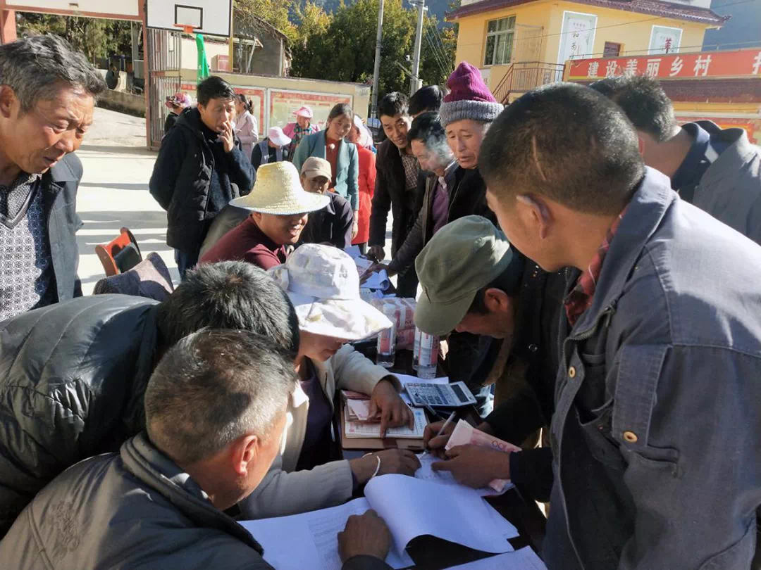 ཆུ་ཆེན་རྫོང་གིས་མང་ཚོགས་ཀྱི་ཡོང་འབབ་འཕར་བར་བརྩོན་བཞིན་ཡོད།