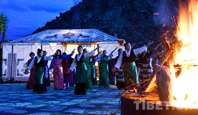 རིགས་ཆེ་གྲས་5དང་ལམ་ཐིག་23གྱིས་ལྷ་སའི་གྲོང་གསེབ་ཡུལ་སྐོར་གྱི་ཚ་རླབས་འཕྱུར་བར་སྣེ་ཁྲིད་བྱས་པ།