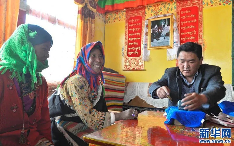 བོད་ལྗོངས་དངུལ་རྩའི་སྒྲིག་གཞིས་དབུལ་སྐྱོར་དངུལ་བུན་ཇེ་མང་བཏང་།