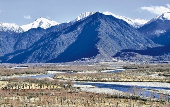 དགུན་དུས་ཀྱི་ཡར་ཉང་མཛེས་ལྗོངས་ཁུལ་ལྷག་པར་མཛེས།