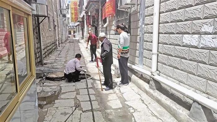 རྒན་ཡོལ་ཞུས་ཀྱང་དམངས་ལ་ཞབས་འདེགས་ཞུ་བའི་སྤྲོ་སེམས་མི་ཉམས་པ།
