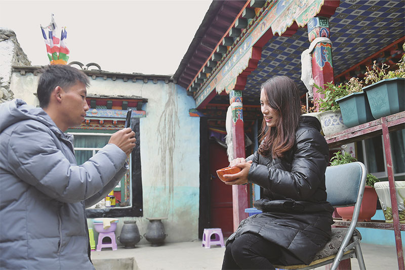 དྲ་ཐོག་མིང་ཅན་ལས་དུས་རབས་གསར་པའི་བོད་ལྗོངས་གསར་པའི་ཉམས་འགྱུར་མངོན་པ།