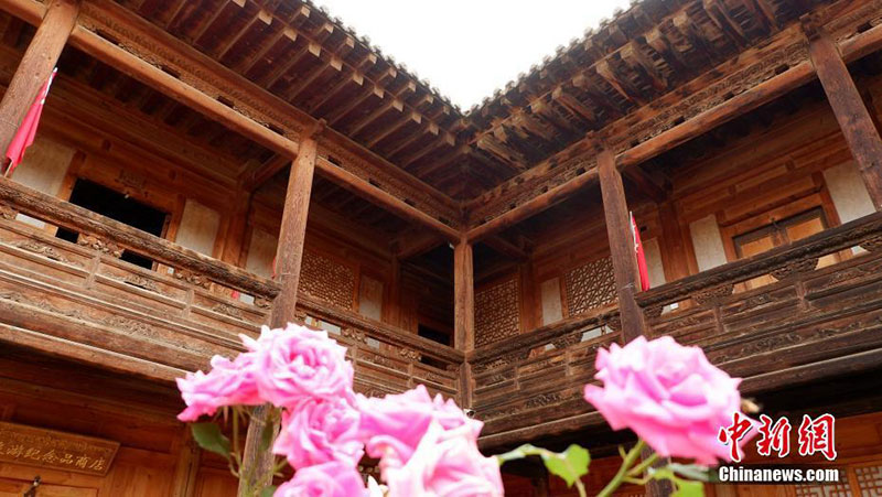 བོད་ཀྱི་སྐུ་དྲག་གི་གཞིས་ཀར་བསྐྱོད་པ། 