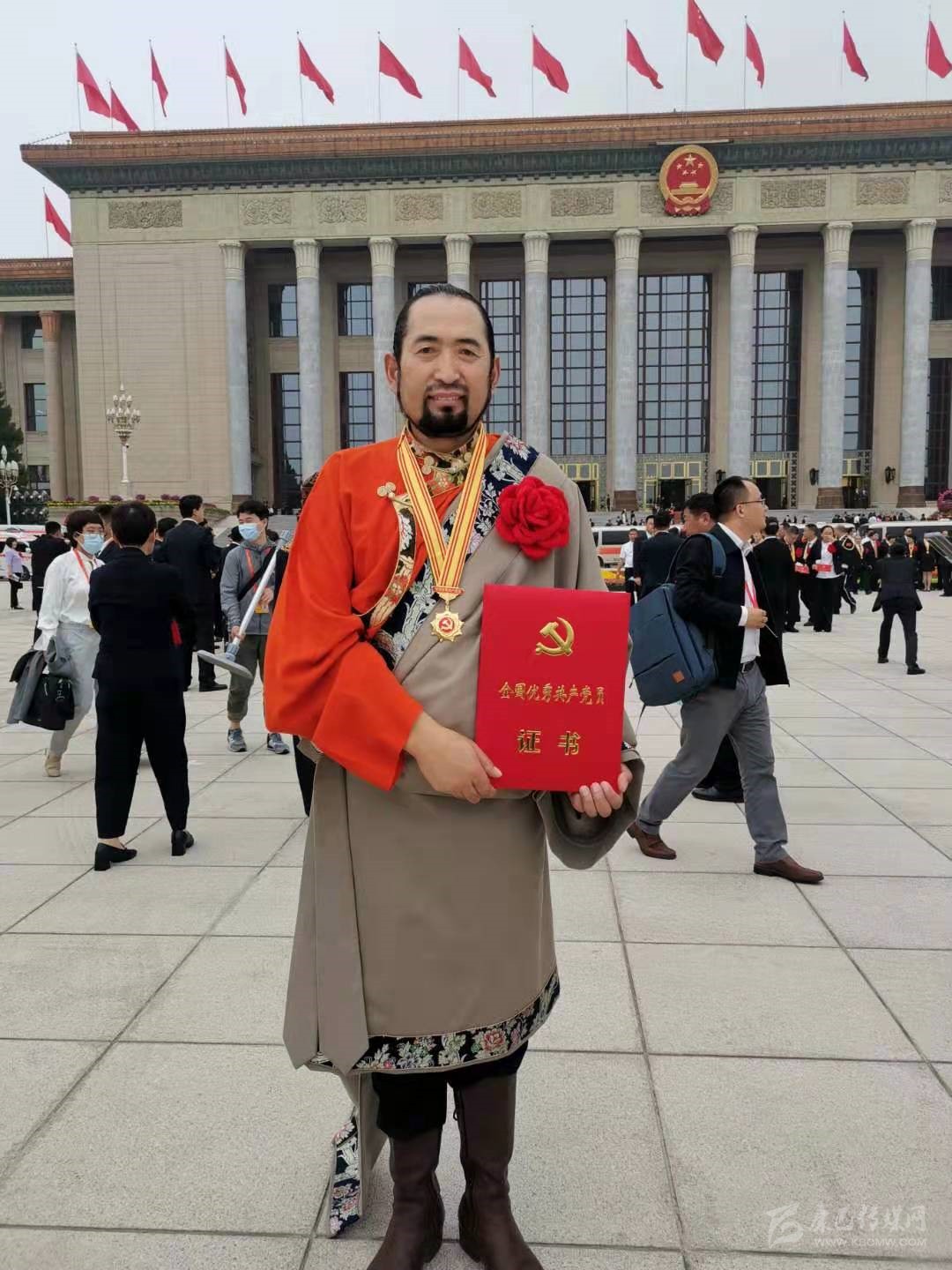 དཀར་མཛེས་ཁུལ་གྱི་ཏང་ཡོན་གཅིག་དང་གཞི་རིམ་ཏང་རྩ་འཛུགས་གཅིག་ལ་རྒྱལ་ཡོངས་ཀྱི“ཕུལ་བྱུང་གཉིས་དང་སྔོན་ཐོན་གཅིག”གི་གཟེངས་བསྟོད་ཐོབ།