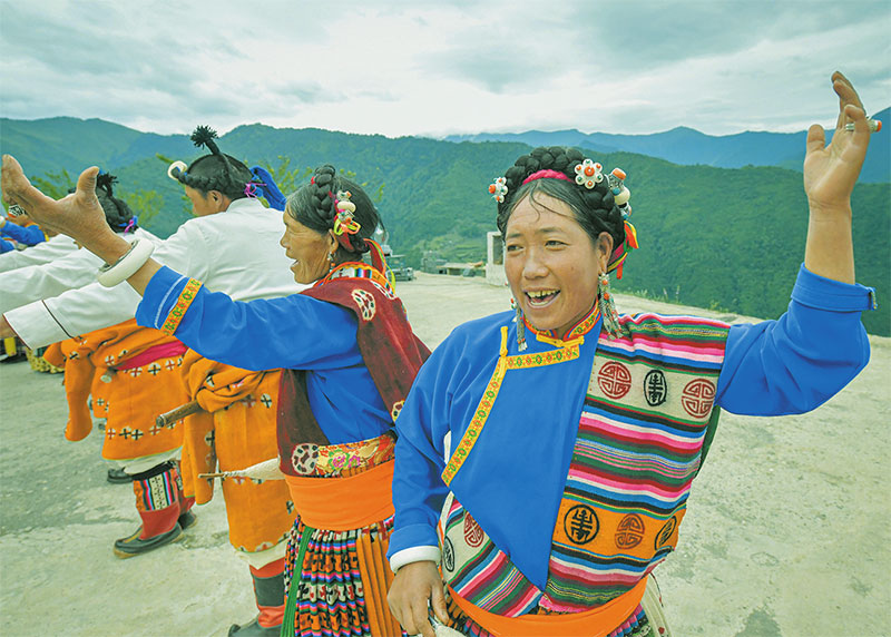 ཁྲོན་ནུབ་རི་ཁུག་ནས་གྲགས་པའི་ཕྱུག་འགྱུར་གླུ་སྒྲ།