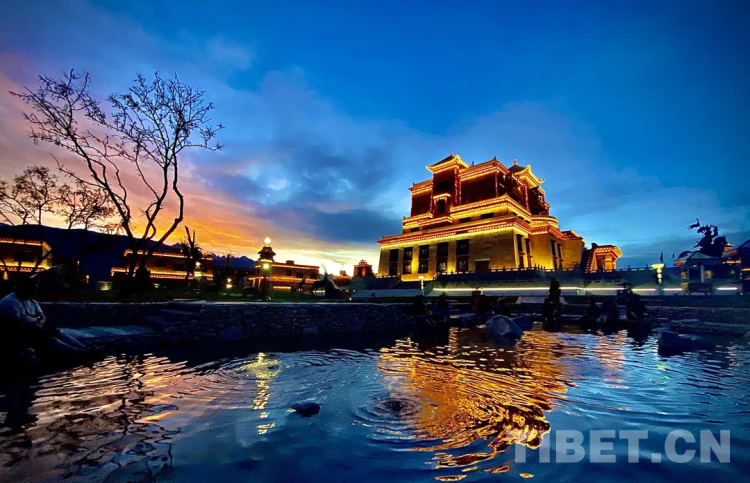 “འཁྱམ་ཉུལ་དཀར་མཛེས”ཞེས་པའི་བརྙན་ཐུང་གིས་དཀར་མཛེས་རྫོང་གི་རིག་གནས་ཡུལ་སྐོར་གྱི་མིང་གྲགས་ཆོད་པར་གྱུར།