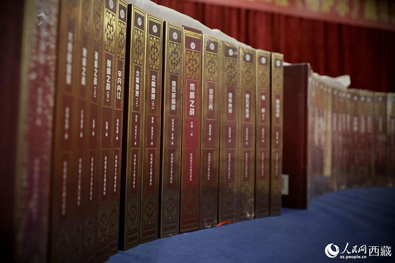 《གེ་སར་སྒྲུང་》བོད་རྒྱ་ཡིག་སྒྱུར་ལས་དོན་ལེགས་འགྲུབ་བྱུང་བ། 