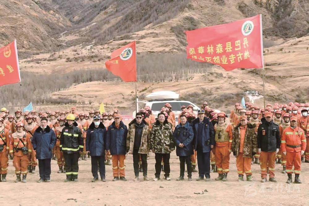 བདེ་འཇགས་ཀྱི་འགོག་སྲུང་དྲ་བ་དམ་དུ་བཙུགས་ཤིང་ནགས་ཚལ་མེ་ཟོན་གྱི་སྲུང་ར་སྲ་བརྟན་དུ་བཏང་།