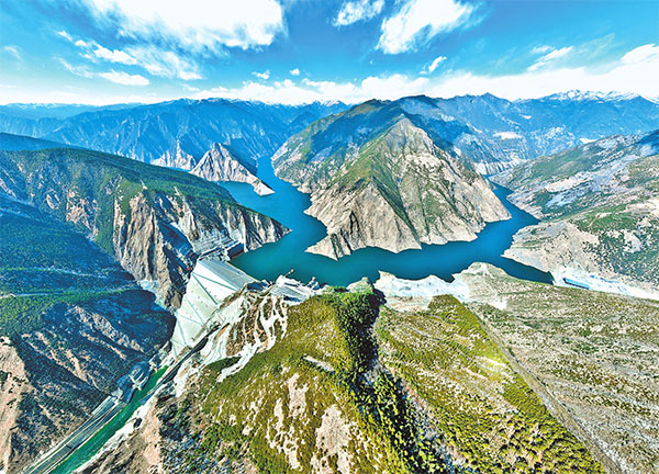 ཉག་ཆུའི་ཆུ་གཉིས་མདོའི་ཆུ་ཤུགས་གློག་ཁང་གི་འཕྲུལ་ཚན་ཧྲིལ་པོ་ནས་གློག་གཏོང་འགོ་ཚུགས་པ།