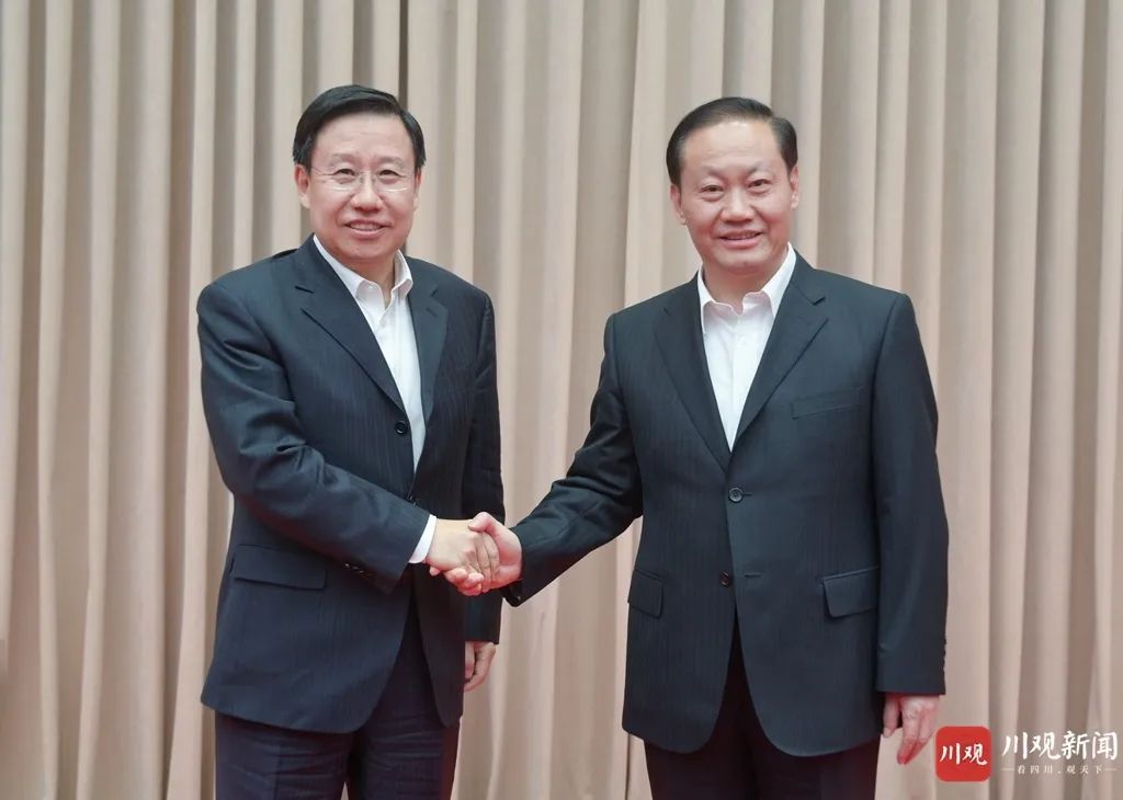 སི་ཁྲོན་ཞིང་ཆེན་གྱིས་ཞིང་ཆེན་ཡོངས་ཀྱི་འགོ་ཁྲིད་ལས་བྱེད་པའི་གྲོས་ཚོགས་འཚོགས་པ།