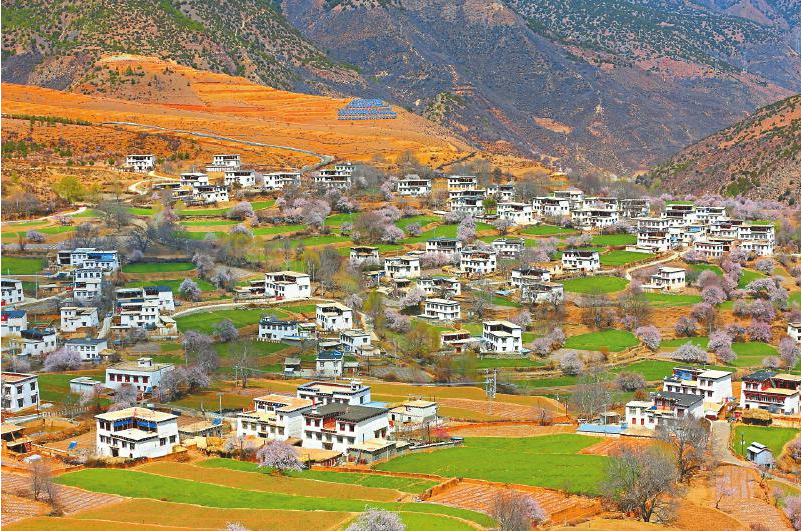 འབའ་ཐང་རྫོང་གིས་གྲོང་གསེབ་དར་སྤེལ་ལ་ཤུགས་སྣོན་བྱས་པ། 