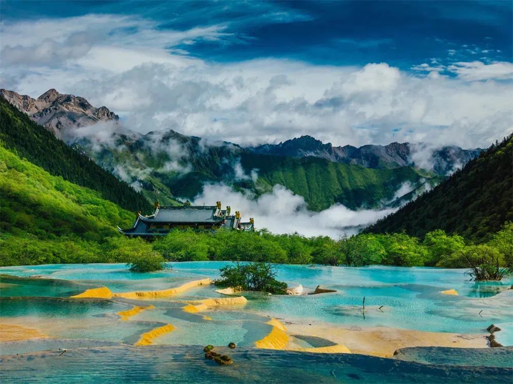 སྤོབས་པ་ཆེན་པོས་དུས་རབས་གསར་བར་བསྐྱོད།