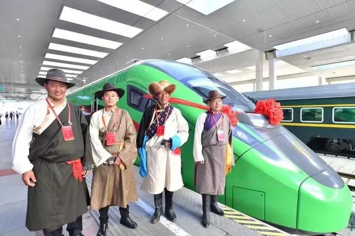 བསྐྱར་དར་རྟགས་ཅན་ཤར་གཏོང་ཐུབ་ནས་ལོ1འཁོར་བར་རྟེན་འབྲེལ་ཞུ།