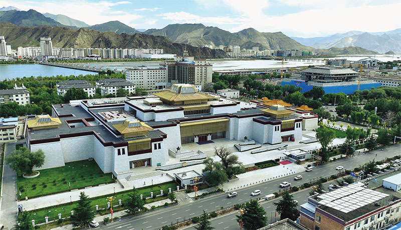 བོད་ལྗོངས་རྟེན་རྫས་བཤམས་མཛོད་ཁང་གི་འགྲེམས་ཁང་གསར་པ་སྒོ་ཕྱེ་གྲབས་ཡོད་པ།