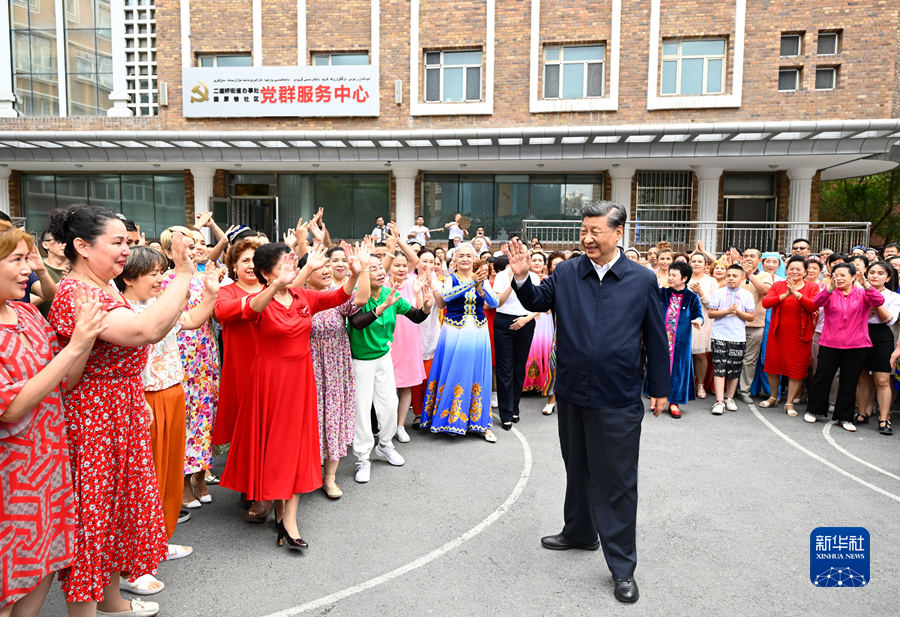 ཞི་ཅིན་ཕིང་གིས་ཤིན་ཅང་དུ་རྟོག་ཞིབ་གནང་།