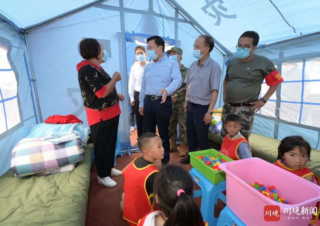 ཝང་ཞའོ་ཧུའེ་ཡིས་ཧྲི་མན་རྫོང་དུ་གནོད་སེལ་རྒུད་སྐྱོབ་ལས་ཀར་མཛུབ་སྟོན་གནང་།