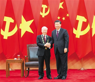 ཞི་ཅིན་ཕིང་གིས་ཝེ་ཐེ་ནམ་གུང་ཁྲན་ཏང་ཀྲུང་དབྱང་གི་སྤྱི་ཁྱབ་ཧྲུའུ་ཅི་རོན་ཧྥུའུ་ཀྲུང་ལ“མཛའ་གྲོགས་བྱས་རྗེས་གཟེངས་རྟགས”གནང་བ་དང་འབྲེལ་མཛད་སྒོ་གཟབ་