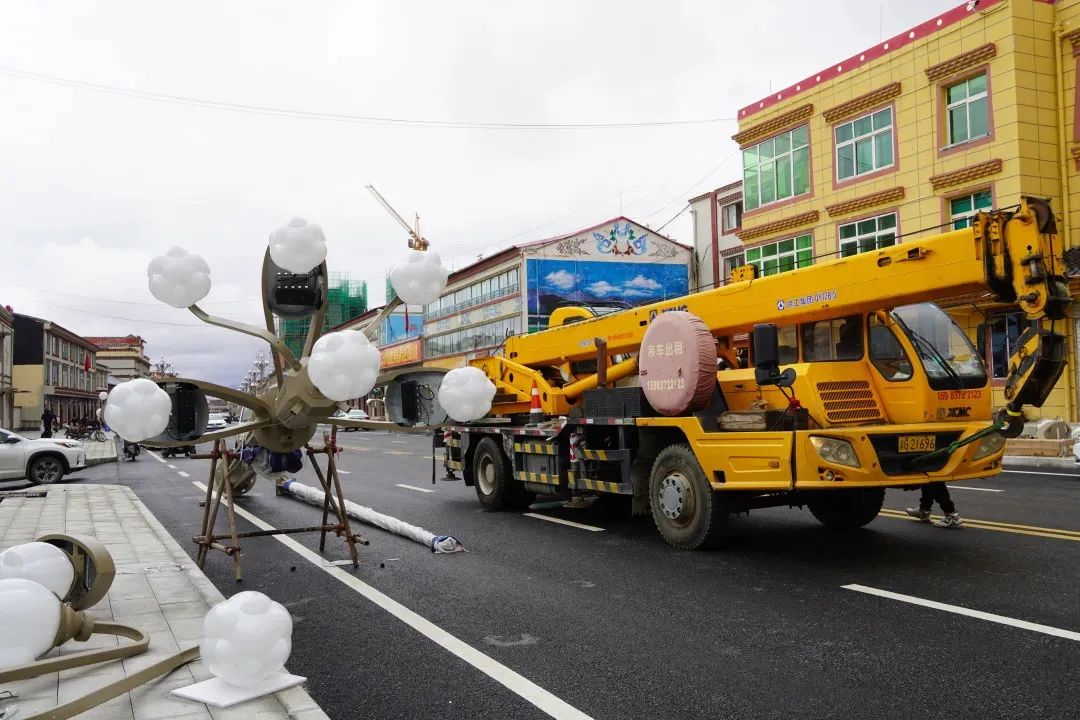 མཛོད་དགེས་མི་སྡོད་ཁོར་ཡུག་རྒྱུན་མཐུད་ངང་ལེགས་སུ་བཏང་།