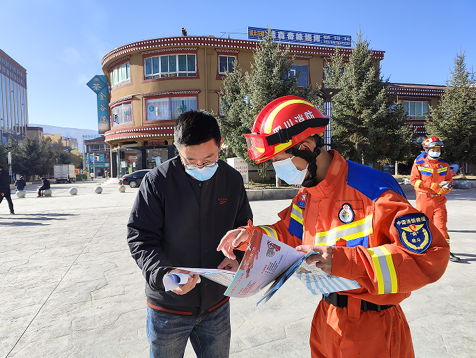 རྔ་བ་རྫོང་མེ་གསོད་རོགས་སྐྱོབ་རུ་ཆེན་གྱིས་119མེ་གསོད་དྲིལ་སྒྲོག་ཉིན་མོའི་བྱེད་སྒོ་སྤེལ།