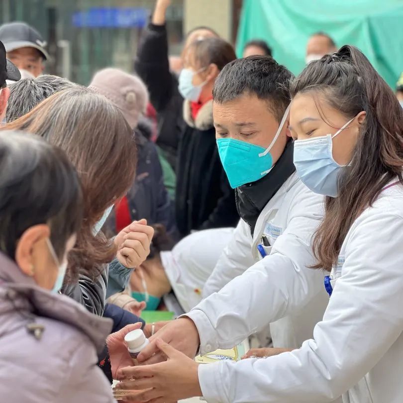 རིམས་ནད་མཉམ་སེལ་དང་རྒན་རྒོན་ཉམ་ཆུང་ལ་གཅེས་སྐྱོང་གི་བྱེད་སྒོ་སྤེལ།