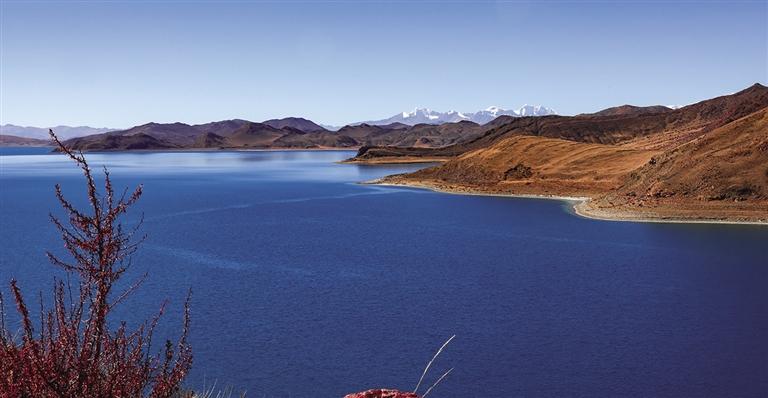 དགུན་དུས་ཀྱི་ཡར་འབྲོག་གཡུ་མཚོ།