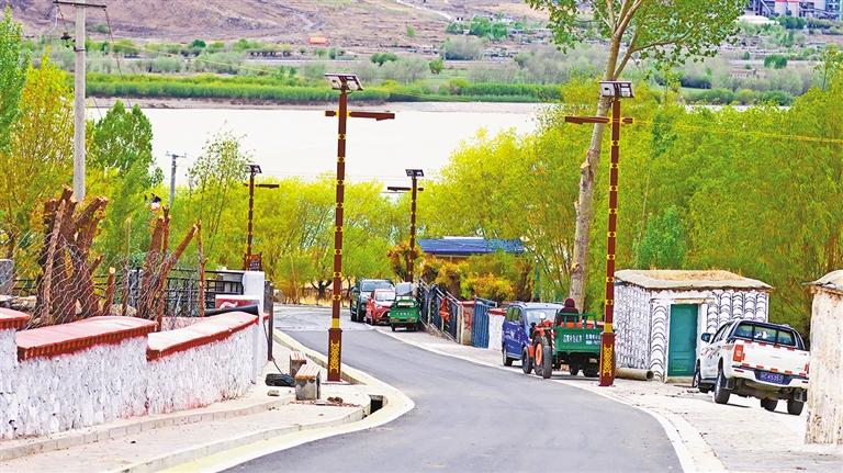 ཡིད་འོང་སྡོད་མལ་ལ་འཚམ་པའི་གྲོང་གསེབ་ཀྱི་རྣམ་པ་གསར་པ།