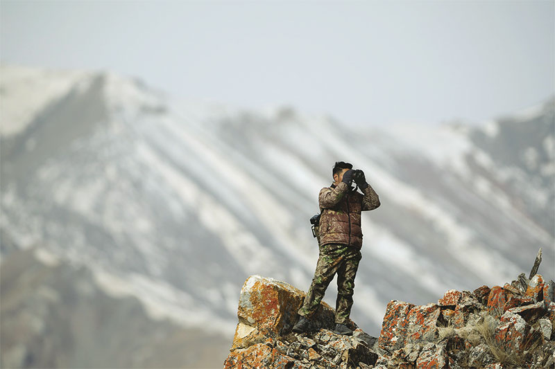 “གསའ་དང་ང་ནི་ས་གཞི་ཆེན་པོའི་བུ་ཕྲུག་ཡིན”