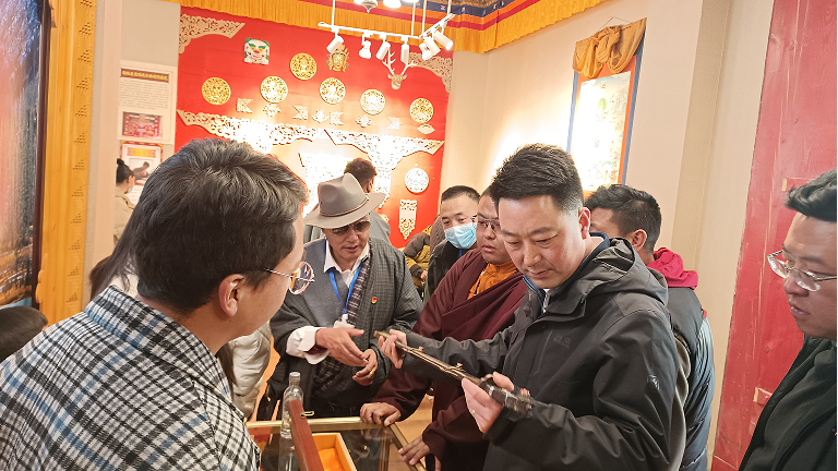 མི་རིགས་ཀྱི་རིག་གནས་དར་སྤེལ་བཏང་ནས་རིག་གནས་ཡུལ་སྐོར་ཐོན་ལས་ལ་སྐུལ་འདེད་གཏོང་།
