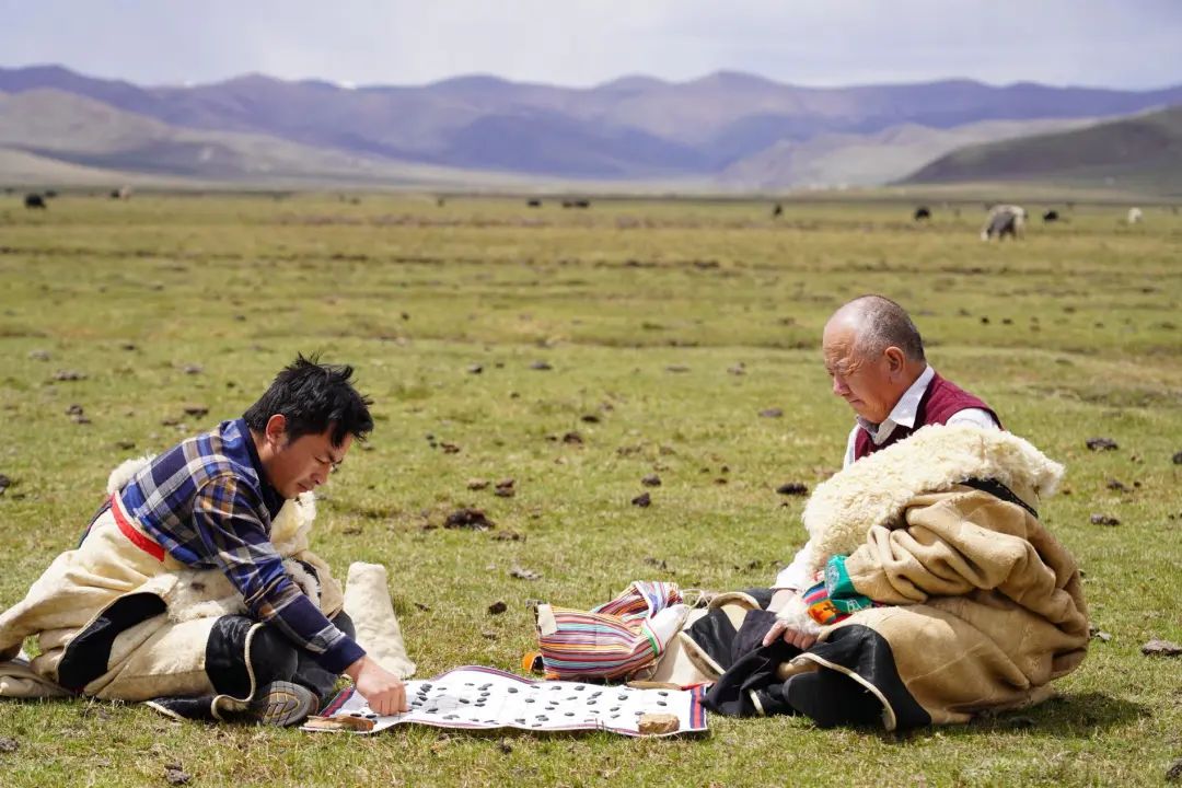 རྒྱལ་ཡོངས་སྐབས་བཅུ་གཅིག་པའི་བོད་འགྱིག་འགྲན་སྡུར་སྤེལ་རྒྱུ་རེད།