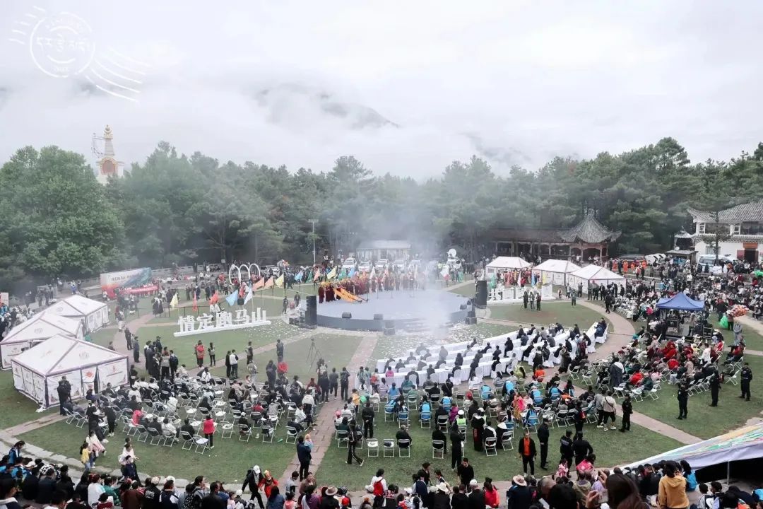 དར་མདོའི་ས་ག་ཟླ་བའི་ཕག་མོ་རིའི་གནས་སྐོར་དུས་ཆེན་གྱི་འགོ་བཙུགས།