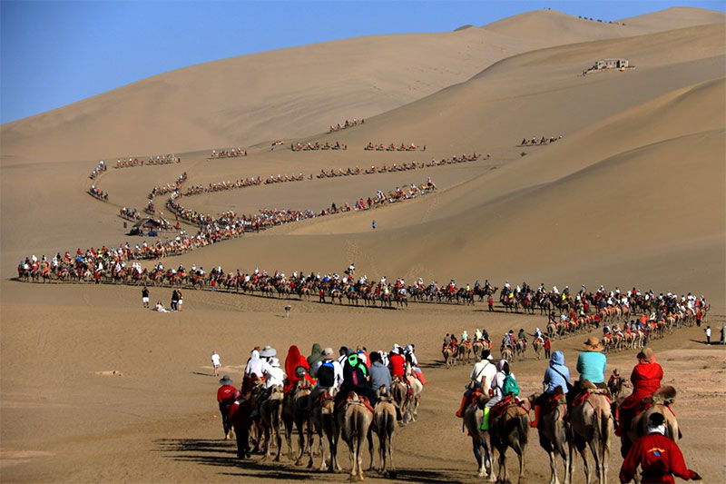 ཏུན་ཧོང་དུ་ཡུལ་སྐོར་བ་ཇེ་མང་དུ་ཕྱིན་ཡོད། 