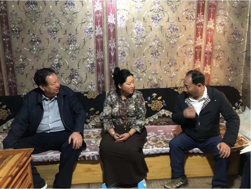 ཁུལ་སྲིད་གྲོས་ཀྲུའུ་ཞི་ལེ་ཅན་ཕིང་སྡེ་དགེ་ལ་ཕེབས་ནས་རྟོག་ཞིབ་དང་བརྟག་དཔྱད་ཞིབ་འཇུག་གནང་།