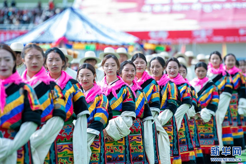 བོད་བྱང་ཐང་གི་རྒྱན་གོས། 