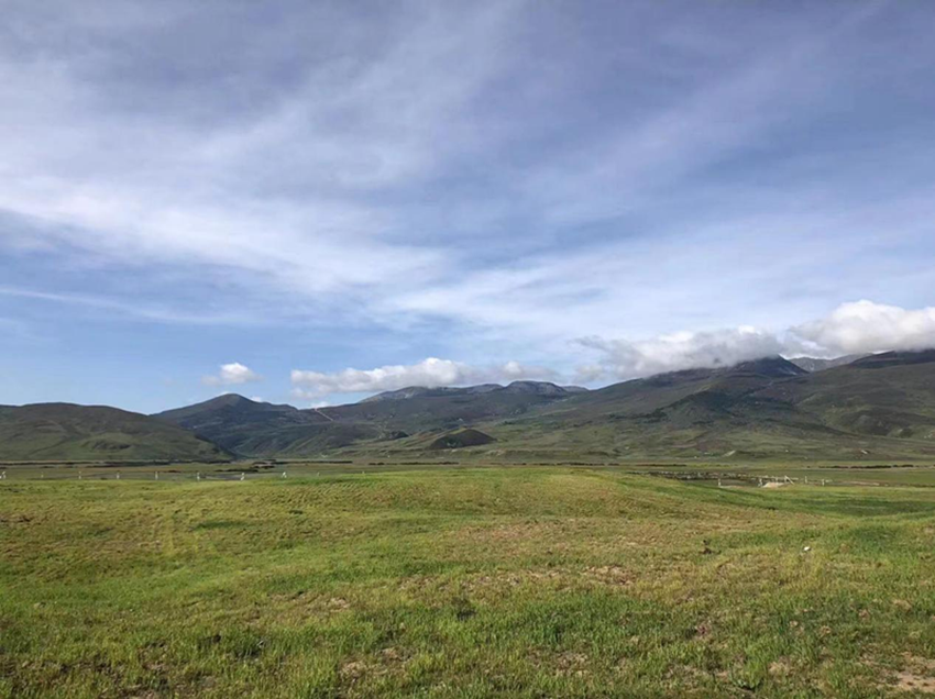 ལི་ཐང་རྫོང་གིས་ལོ6རིང་ལ་བྱེ་འགྱུར་ས་ཁུལ་མུའུ་ཁྲི7ལྷག་ལྗང་སྒྱུར་བྱས་པ།