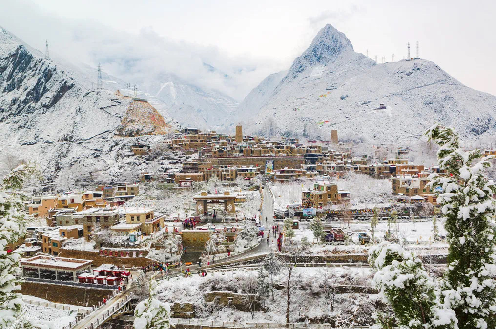དགུན་དུས་ཀྱི་ལིས་རྫོང་། ལྗོངས་སྐོར་གྱི་གནས་མཆོག