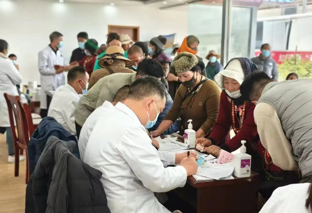 རྨེ་ཆུ་ཡུལ་ཚོས་ཏང་འཛུགས་ཆ་སྒྲིག་འོས་འགན་སྨན་བཅོས་གྲོང་སྡེར་སྐྱེལ་བའི་བྱེད་སྒོ་སྤེལ།